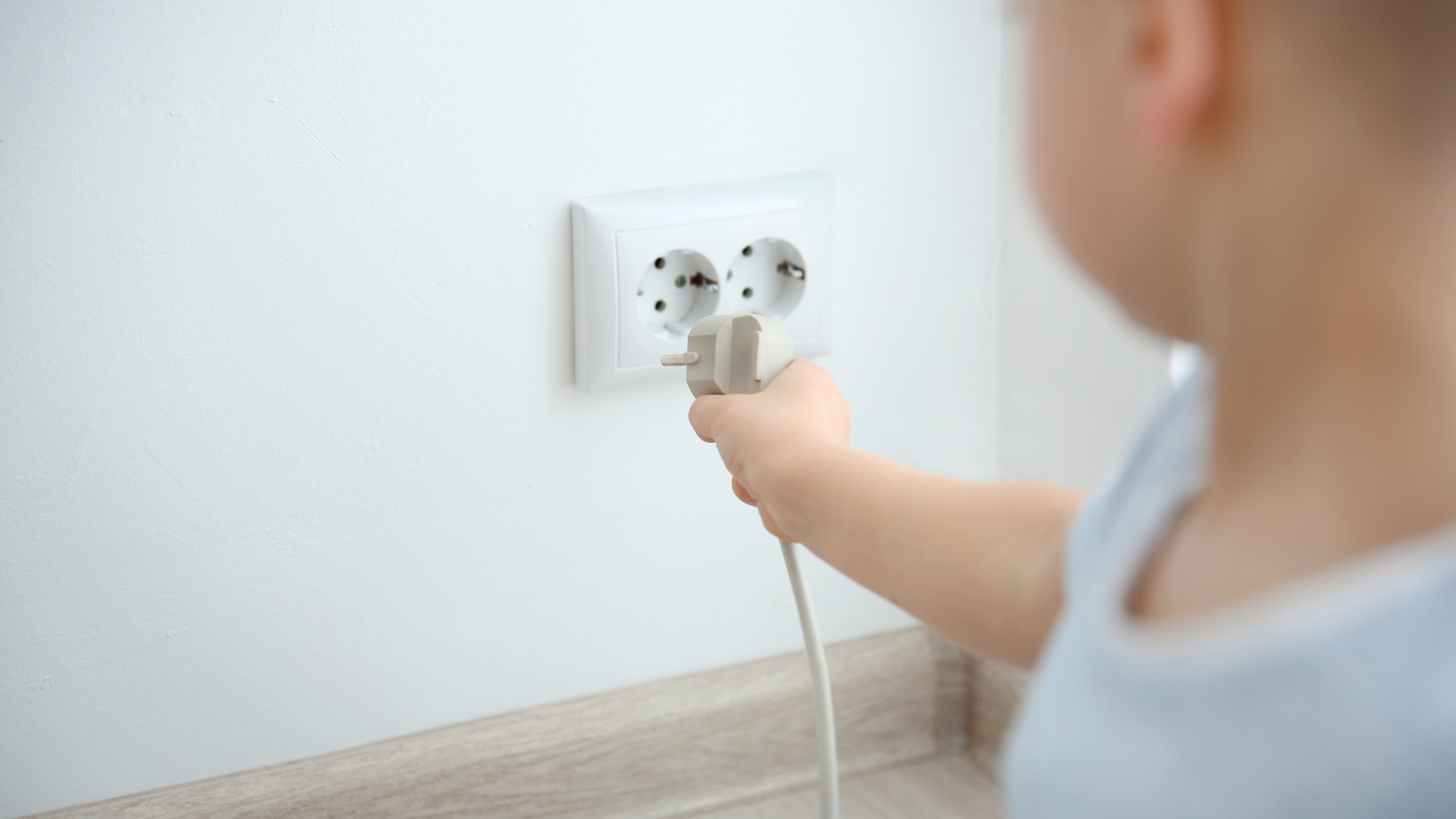 Barang berbahaya untuk anak di rumah