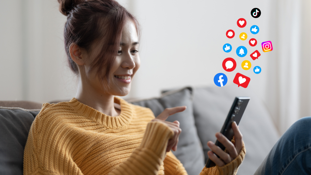 cari art dengan screening media sosial